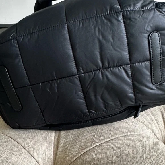 Lululemon Quilted Tote Bag - Picture 3 of 11